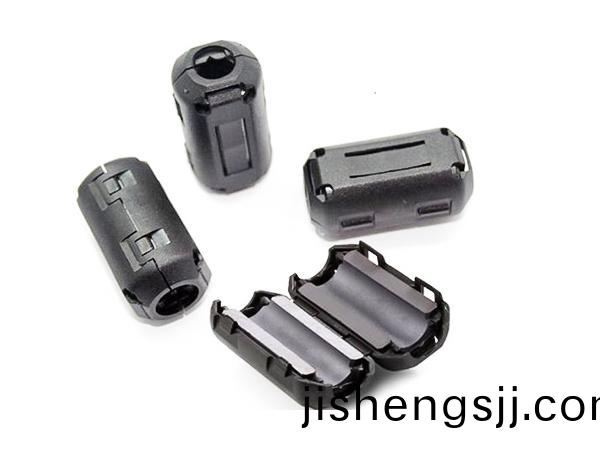 弔(diao)裝卡釦應(ying)用(yong)